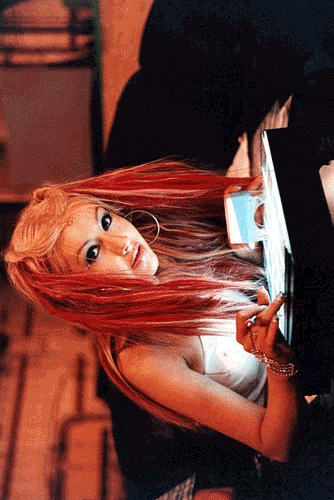 christina.gif (108649 bytes)